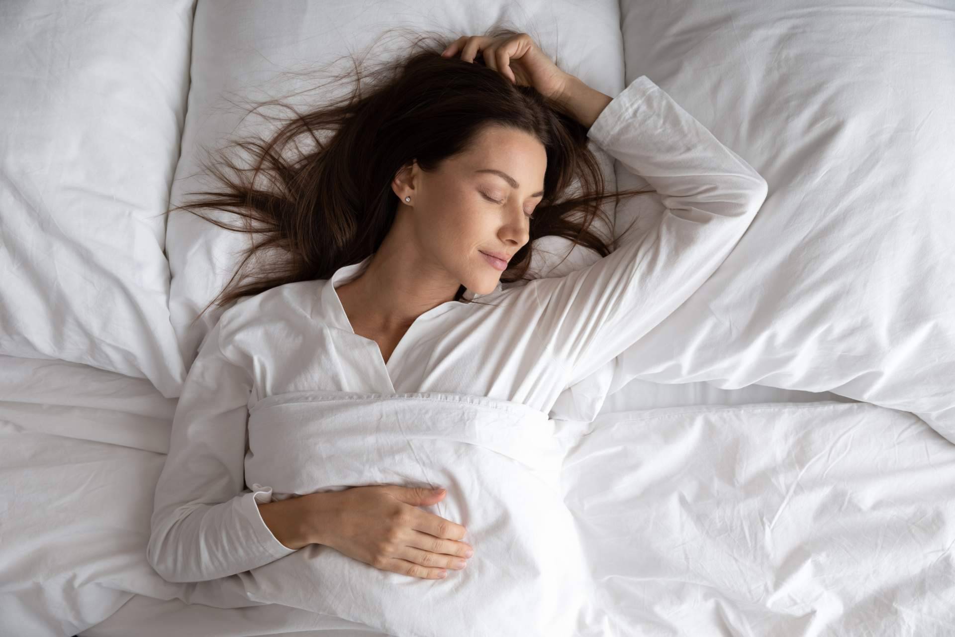 Emplear frecuencias 369 para dormir y descansar profundamente