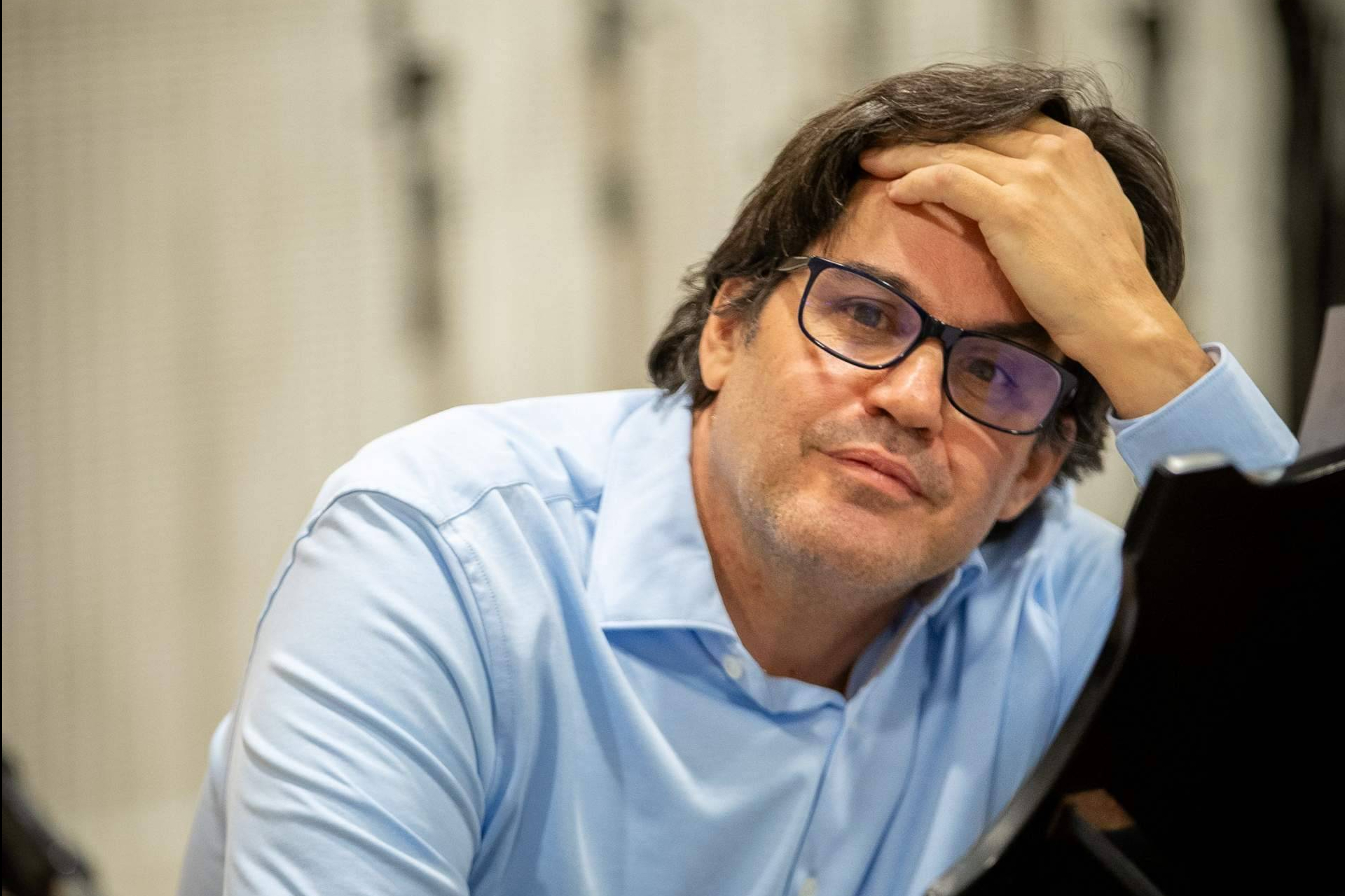 Tito García González presenta 'Transmoderno'